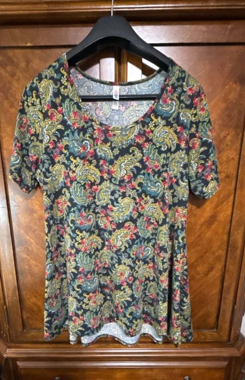 LuLaRoe PerfectT-Shirt XL Multicolored Floral Paisley Short Sleeve Tee
